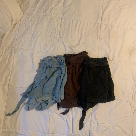 Aerie Women’s shorts - Picture 2 of 5